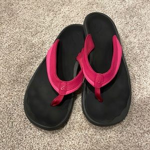 Olukai Ohana sandals size 10